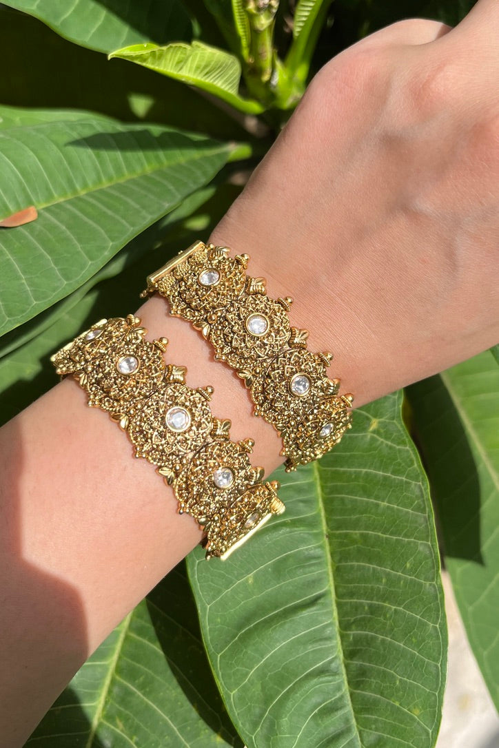 Gold Broad Temple Openable Bangles