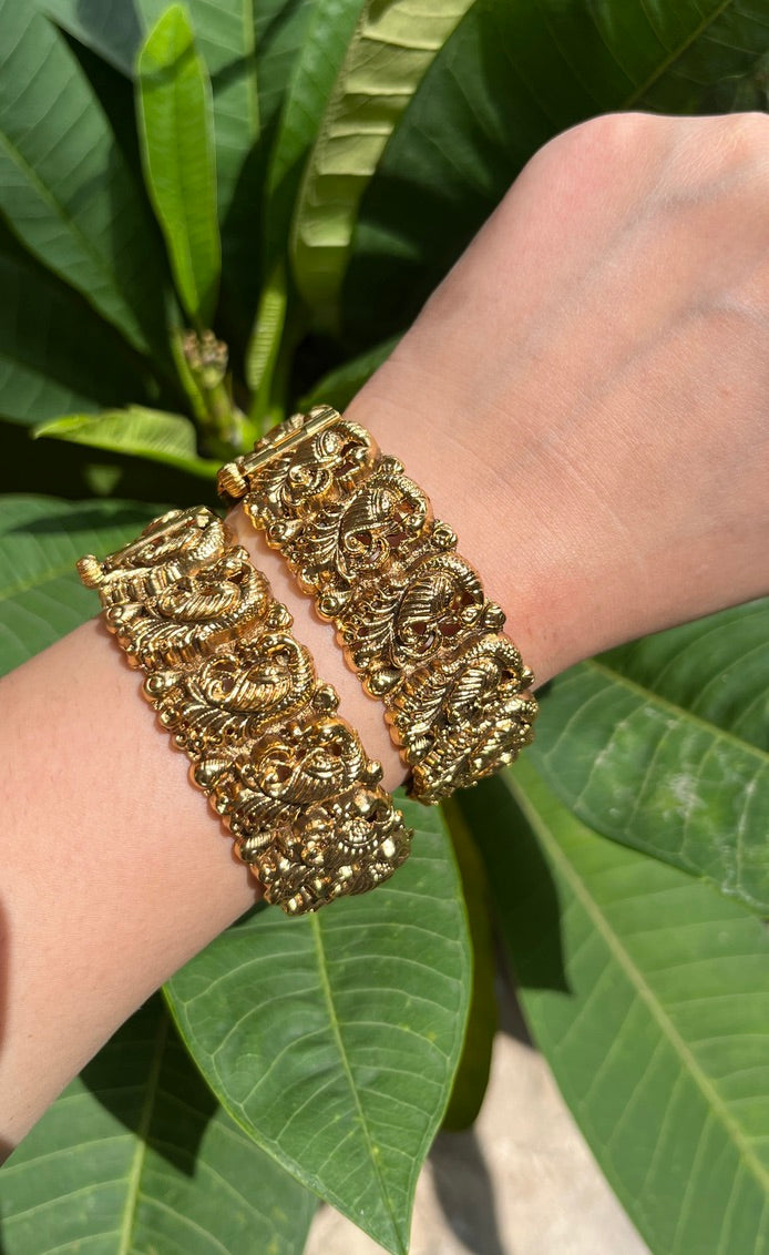 Gold Temple Motif Openable Bangles