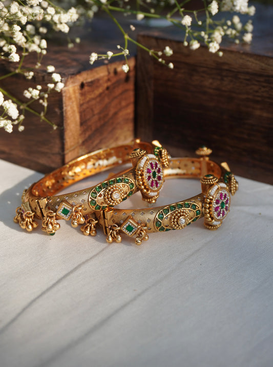 Rani Temple Bangle Set