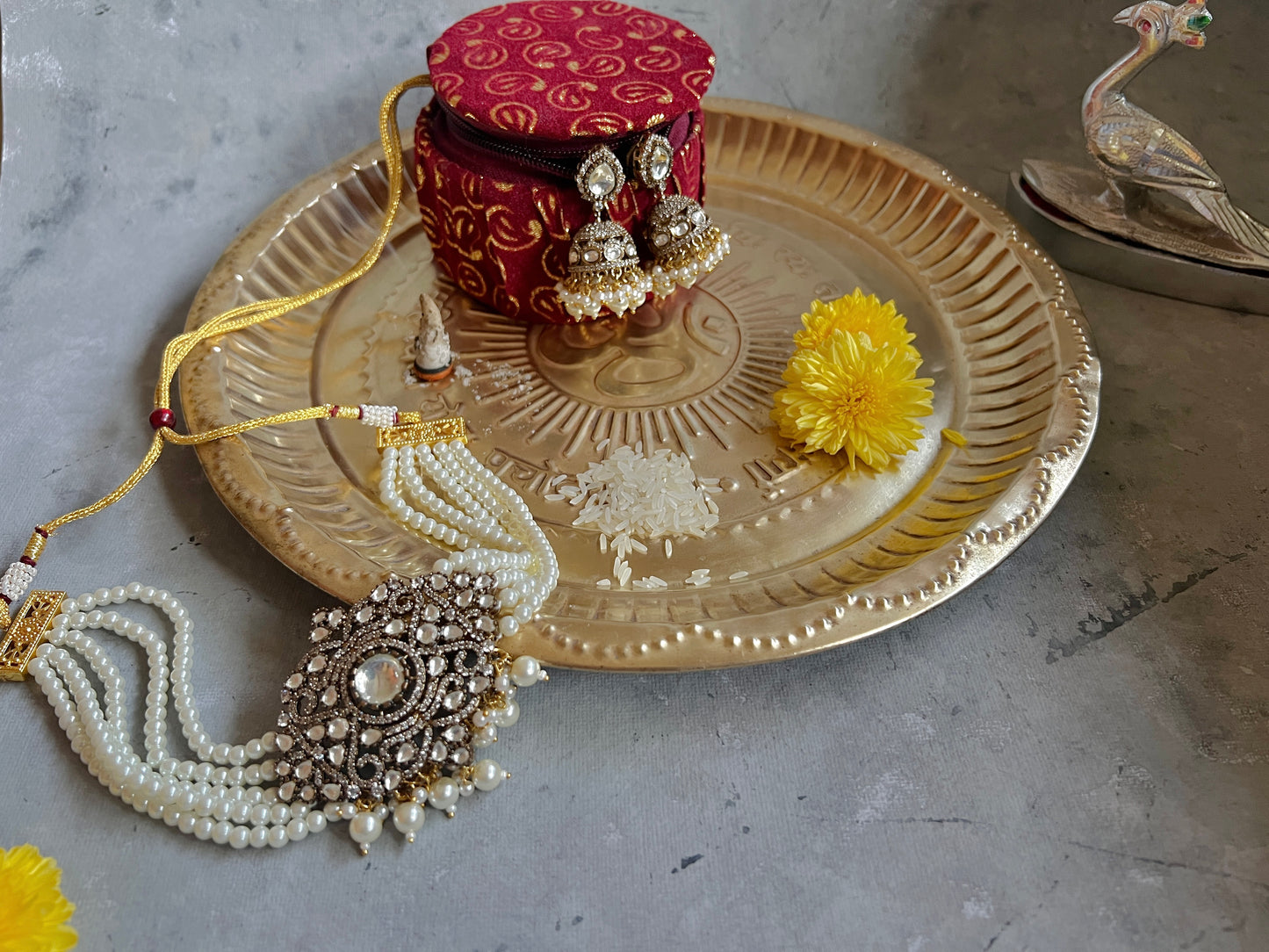 Polki Pearl Necklace with Zircon Motif