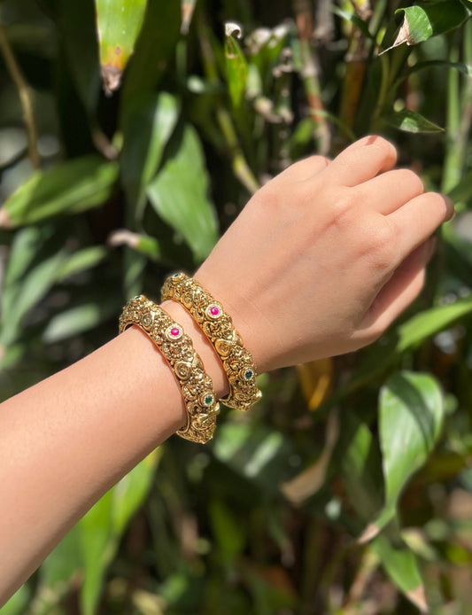 Gold Carved Temple Stone Bangles