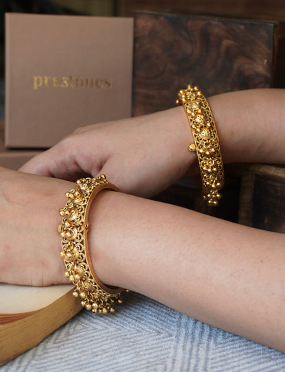 Shaili Traditional Temple Bangle Set