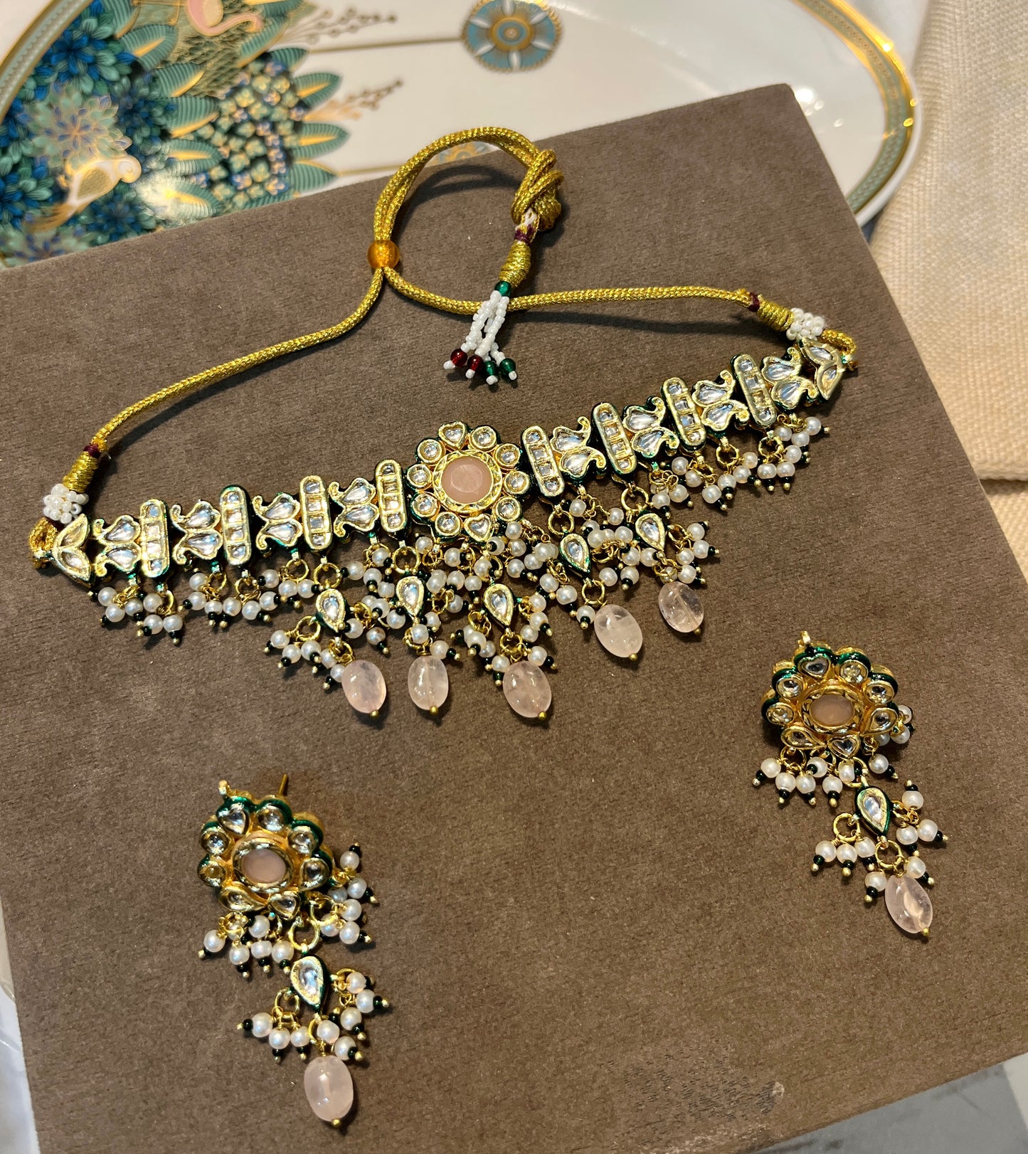 Kundan Pearl Choker Necklace Set