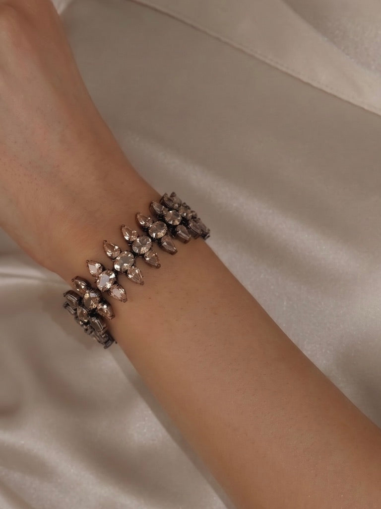Magnolia Petal Champagne Zircon Bracelet