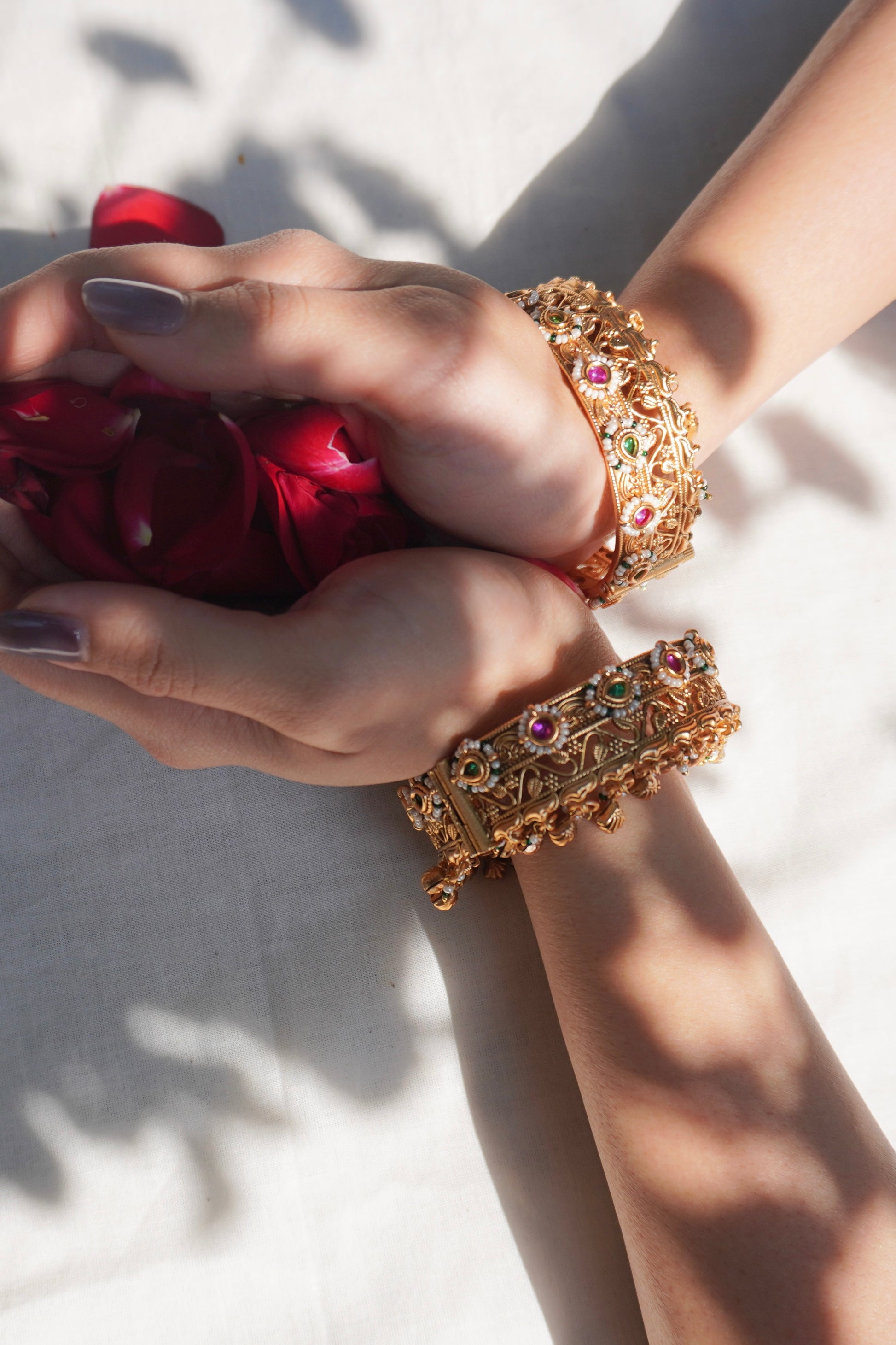 Kumud Temple Carved Bangle Set