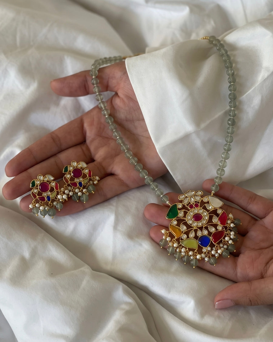 Noor-E-Rang Necklace Set