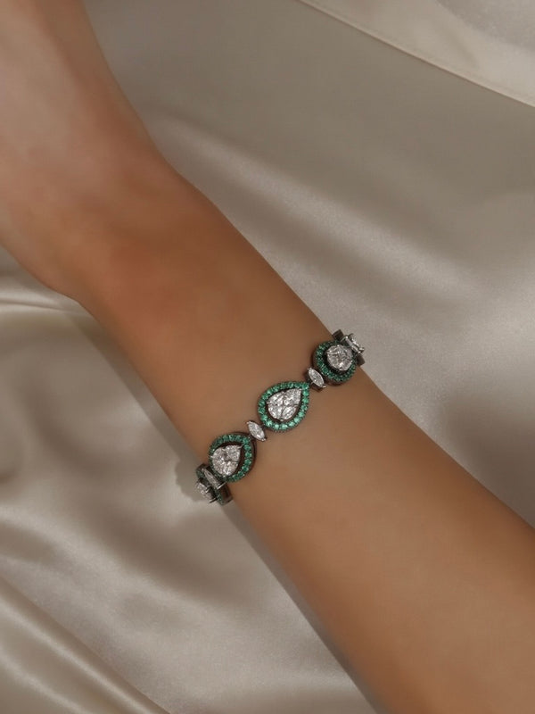 Emerald Halo Teardrop Zircon Bracelet