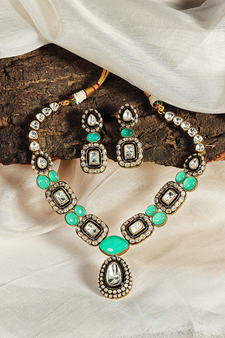 Ananta Mehar Panna Polki Necklace Set