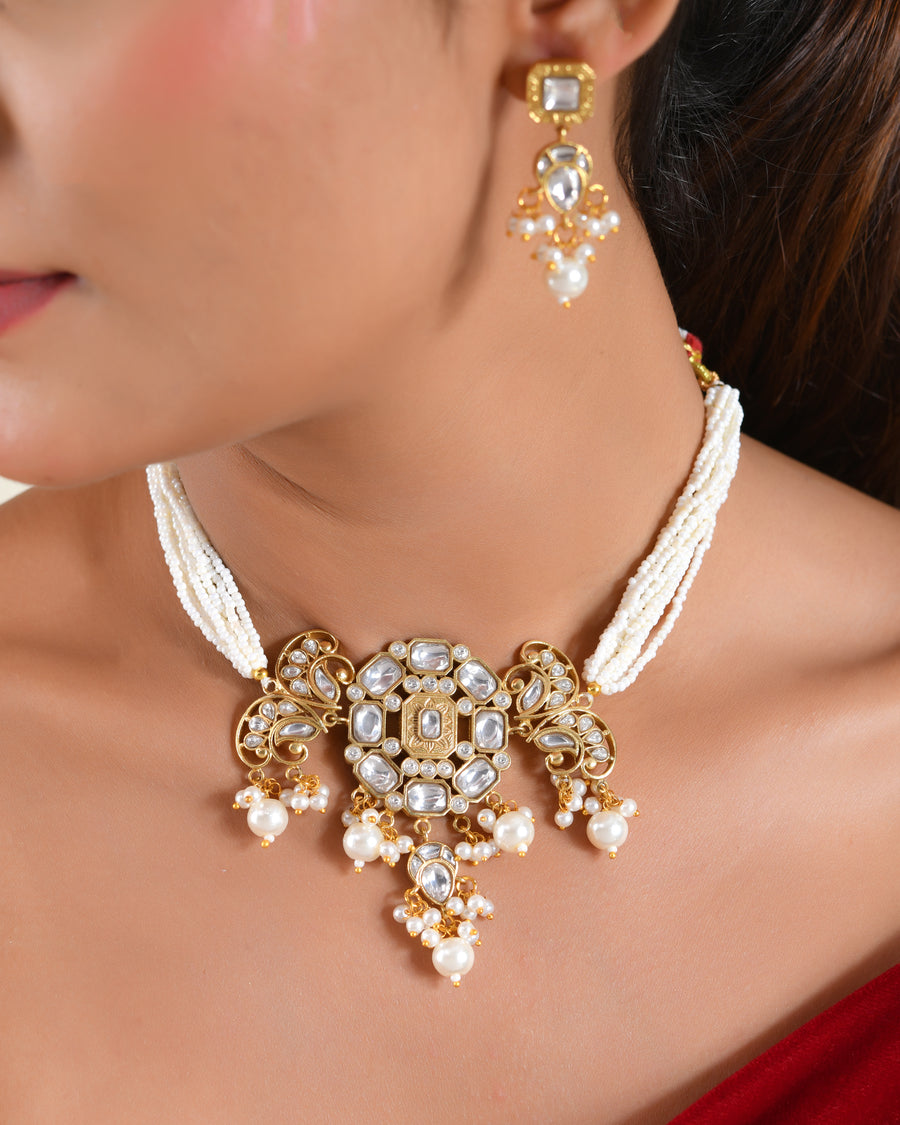 Nargis Kundan Pearl Choker Set
