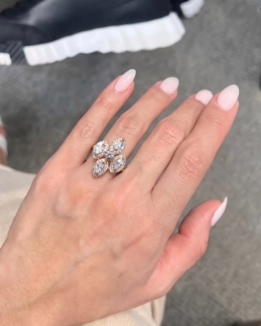 Eira Four Petal Zircon Ring