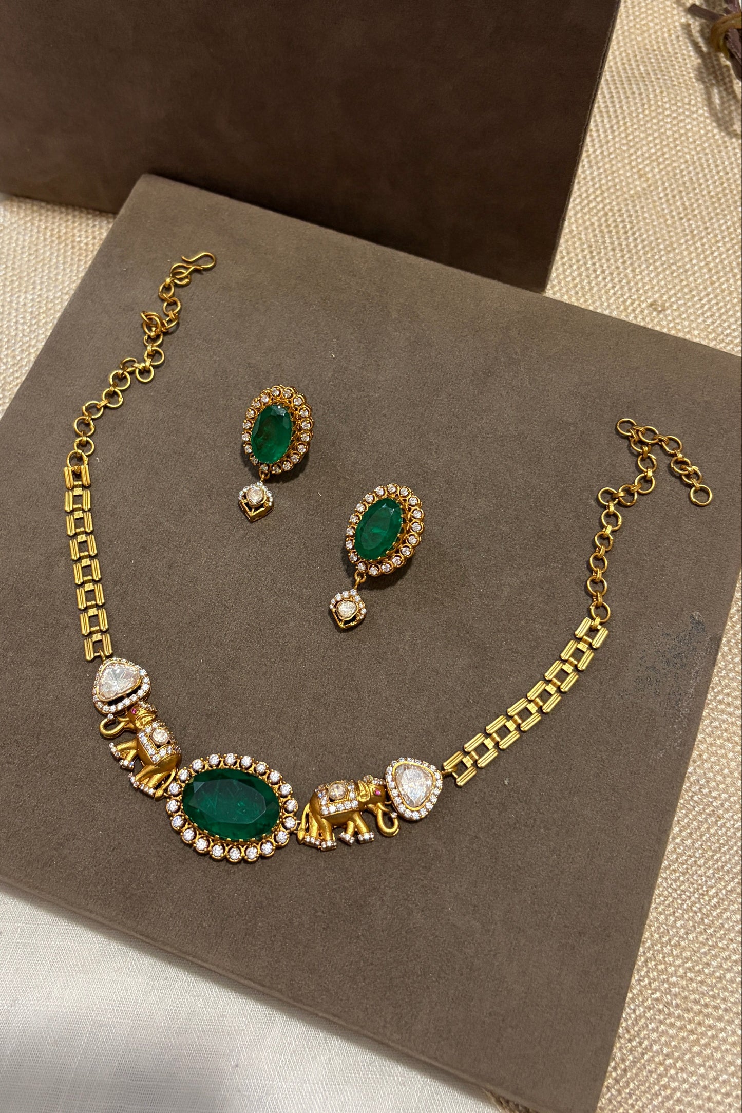 Emerald Elephant Heritage Necklace Set