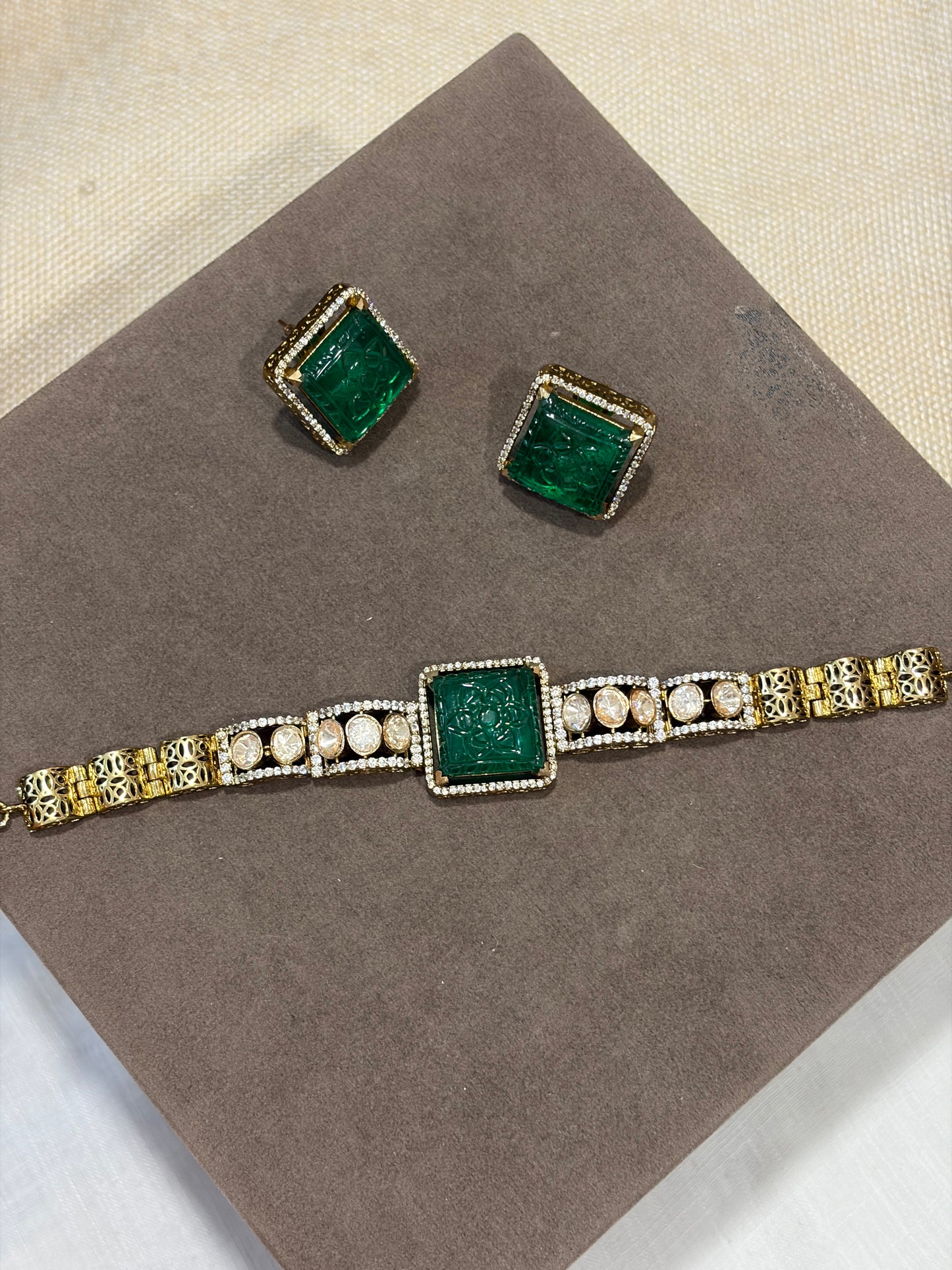 Emerald Square Carved Polki Necklace Set