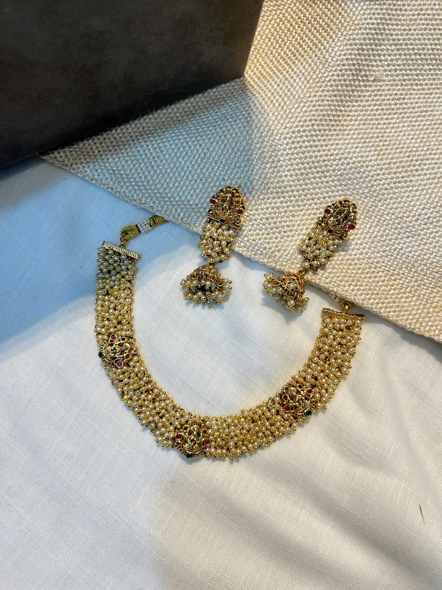 Pearl Guccha Necklace Set in Gold Finish