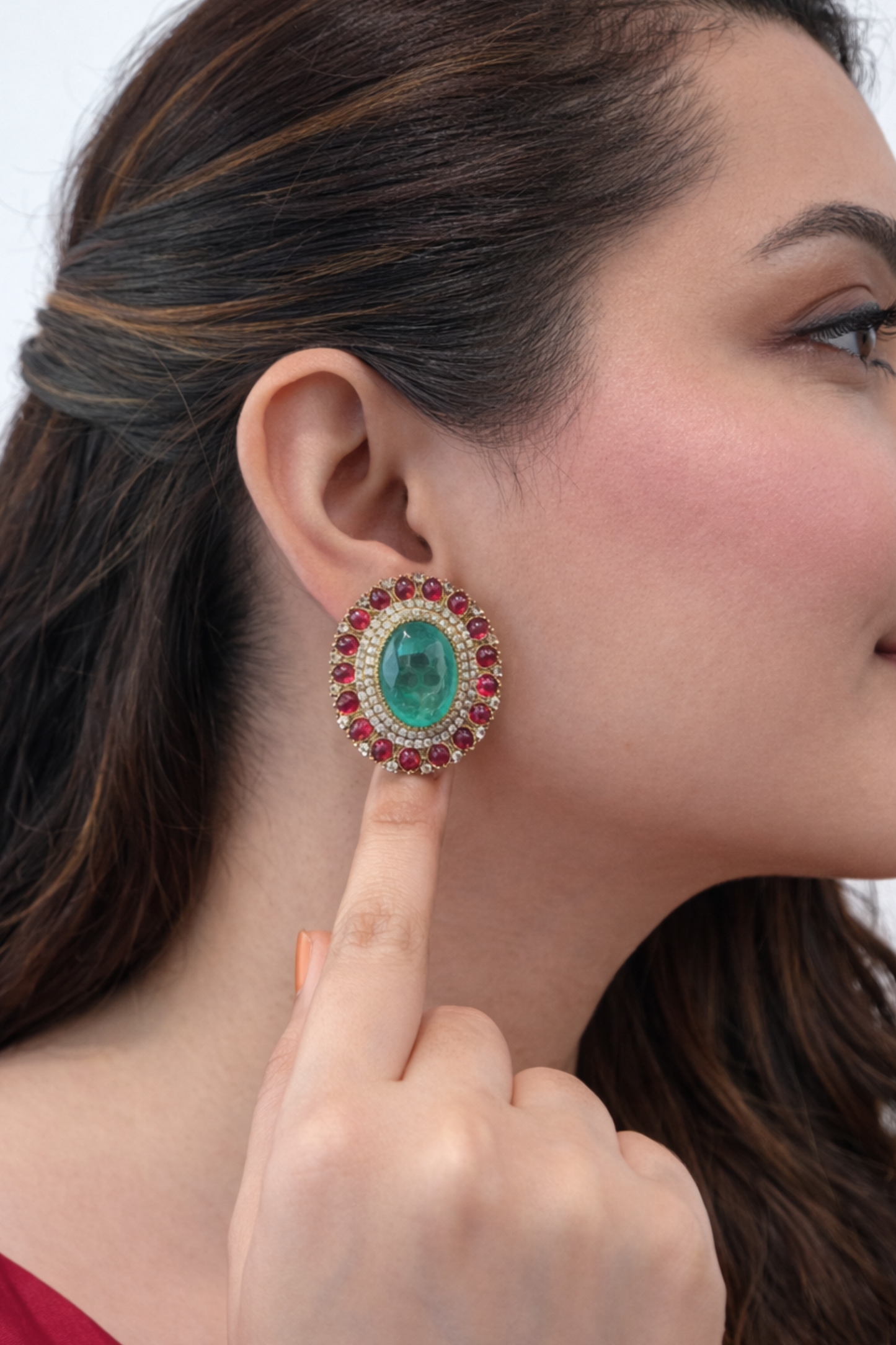 Veera Emerald Oval Studs
